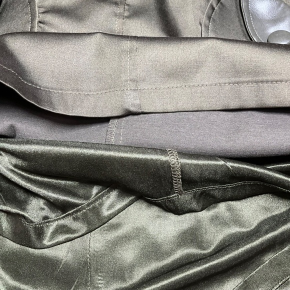 TATYANA Olive Green Poly Blend Satin Faux Leather Pocket Flaps Lined Mini Skirt - Picture 8 of 9